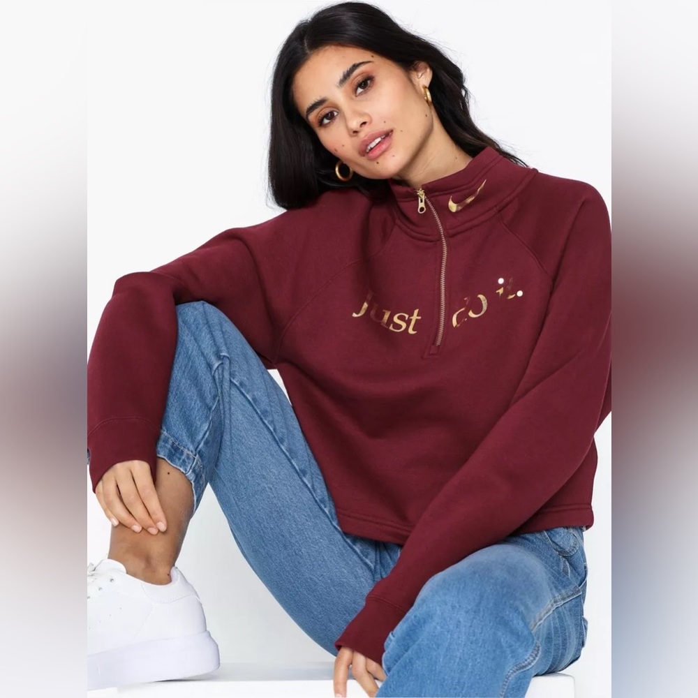 Nike Funnel Neck 1/2 Zip Cropped Sweater M